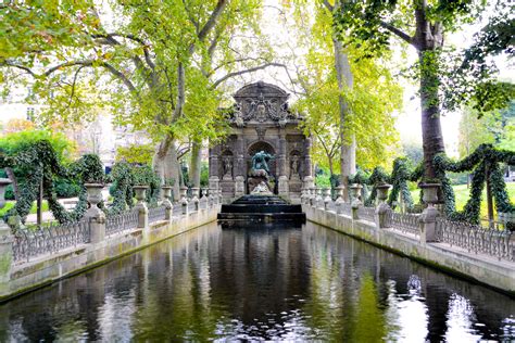 luxembourg garden paris